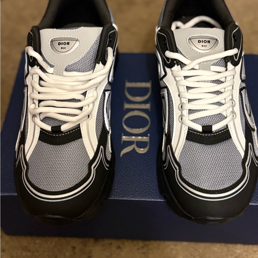 Dior Black and White Sneakers High-Top Design